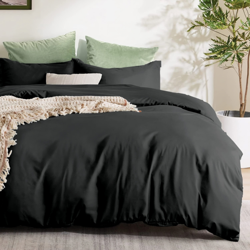 SoftLux™ Quilt Duvet Cover Set - Black