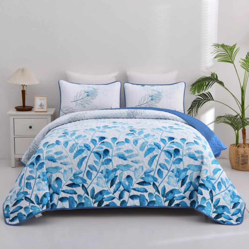 York Bedspread Coverlet Set with Pillowcases