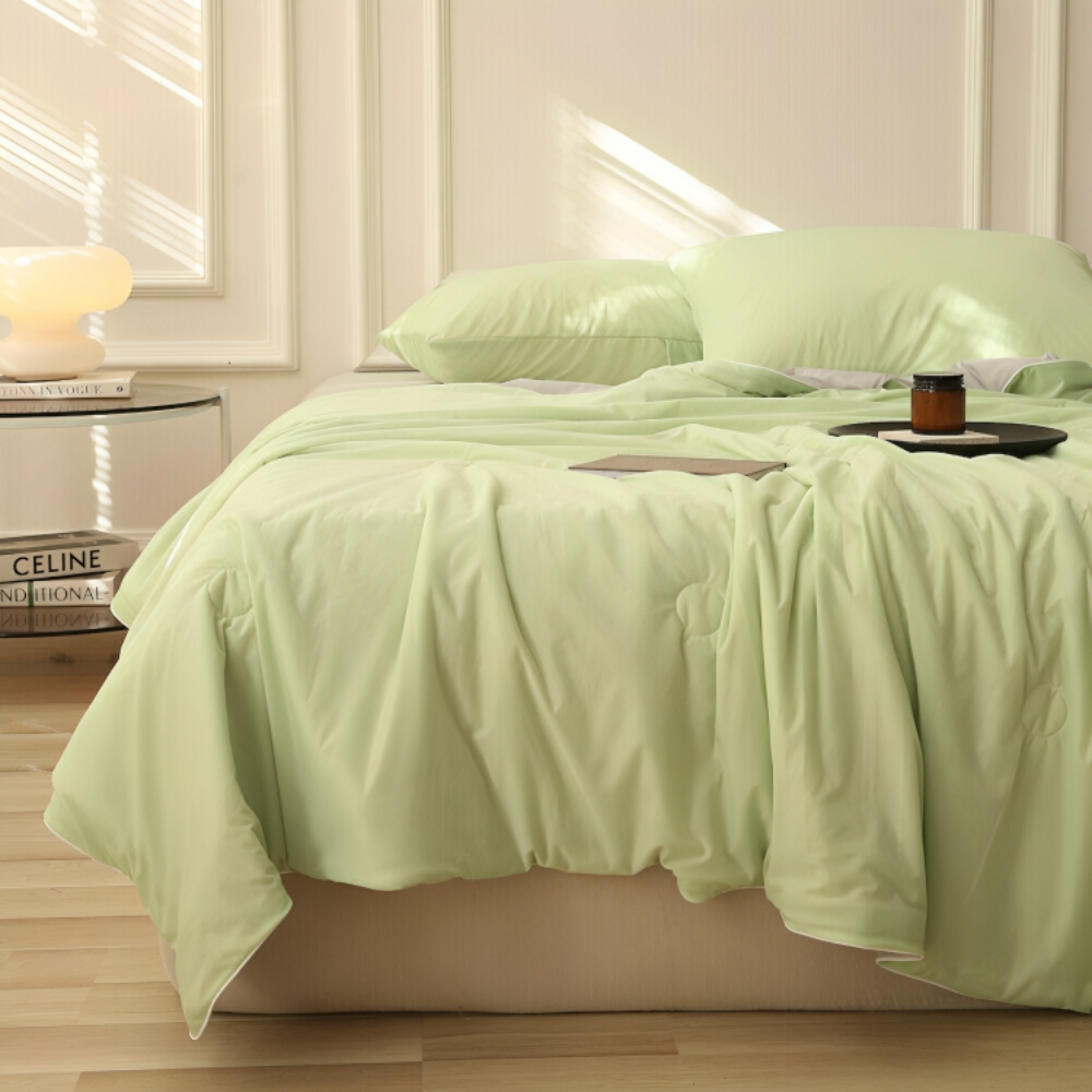 Summer Cooling Comforter™ | Silk Touch