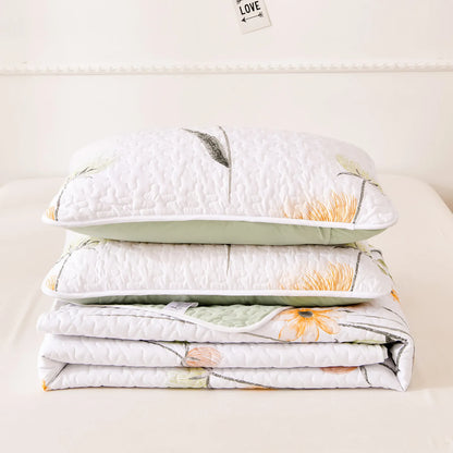 York Bedspread Coverlet Set with Pillowcases